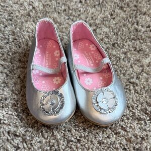 Arizona Jean Company Kids Silver Dress Shoes